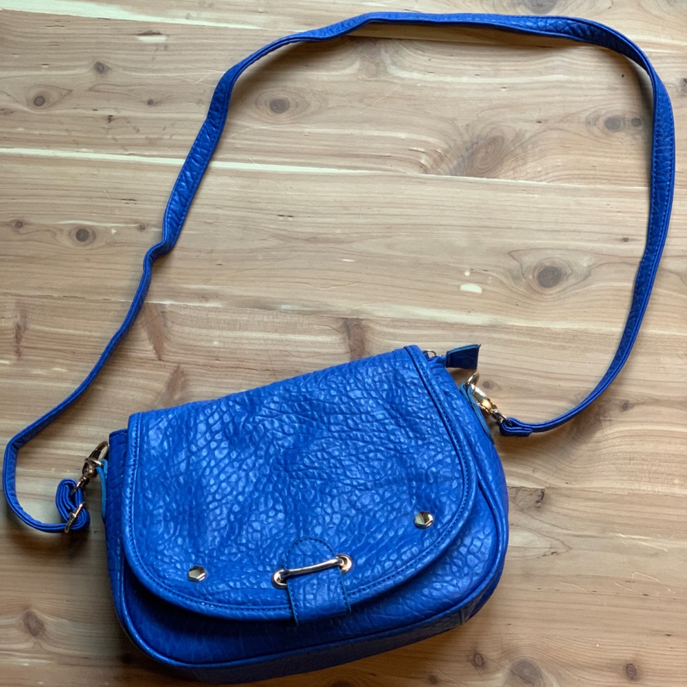Pebbled Crossbody Purse